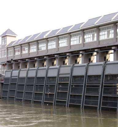 ����ʽ�ӵ�ˮ����ų��ۙC